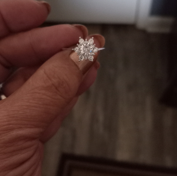 NWOT.  Sterling Silver Diamond Ring/8 - Picture 4 of 7